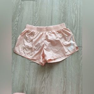 Nike Swoosh Run Shorts